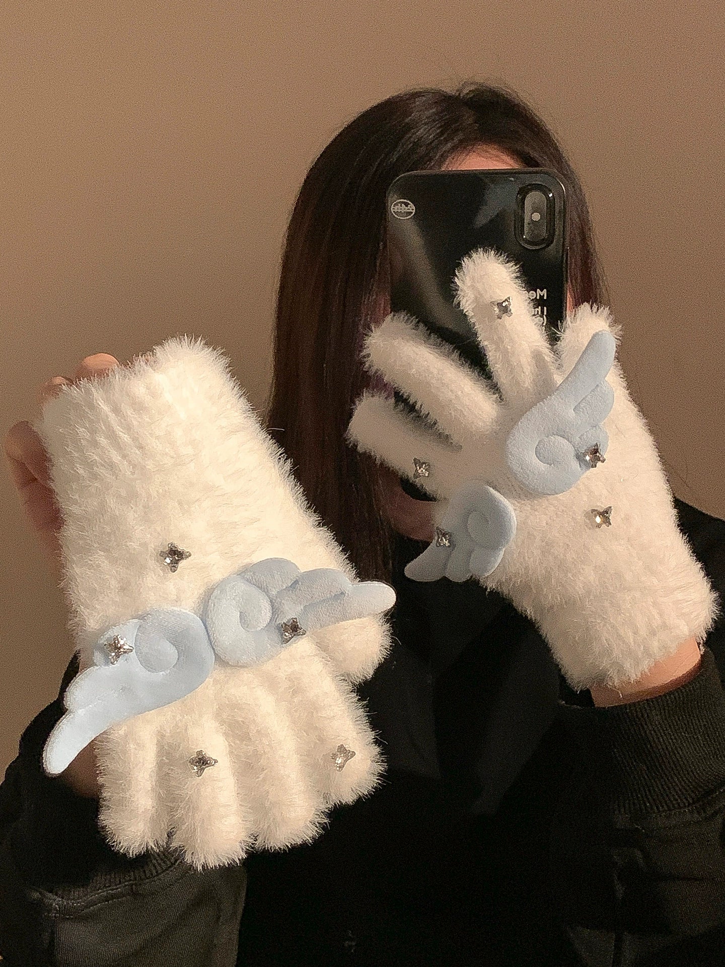 Cute sparkling diamond angel wings plush knitted gloves