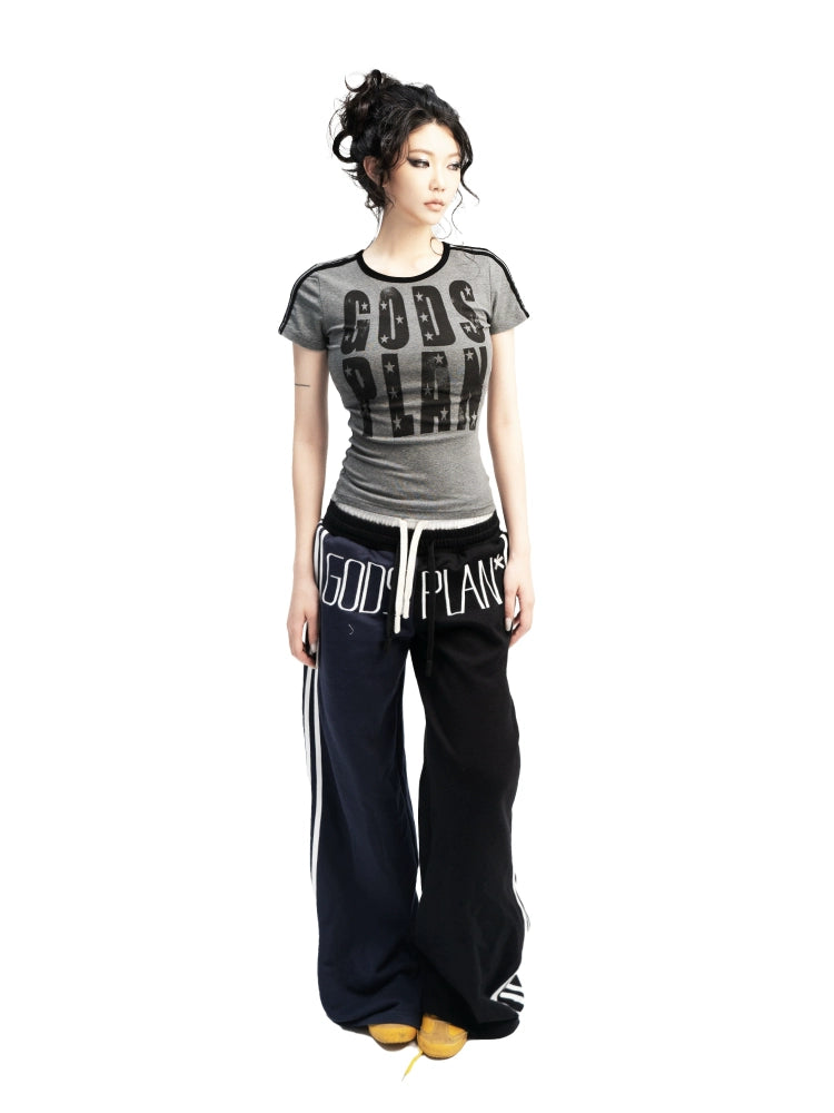 Dark round neck letter color blocked printed short sleeved shirt