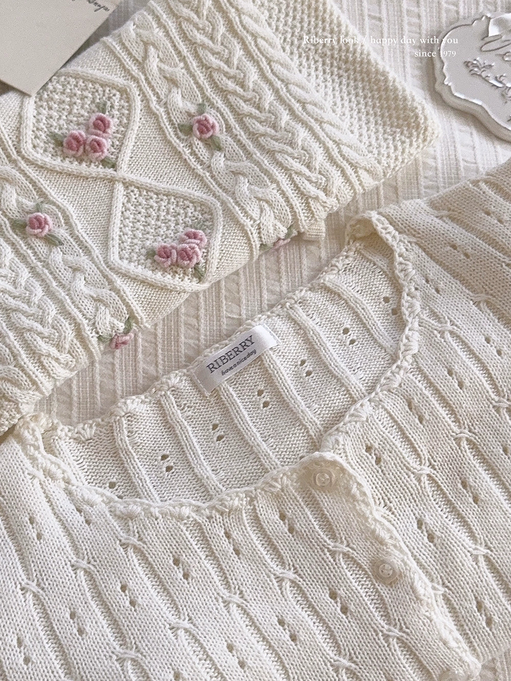 Handmade vintage embroidered vintage knitted small sling