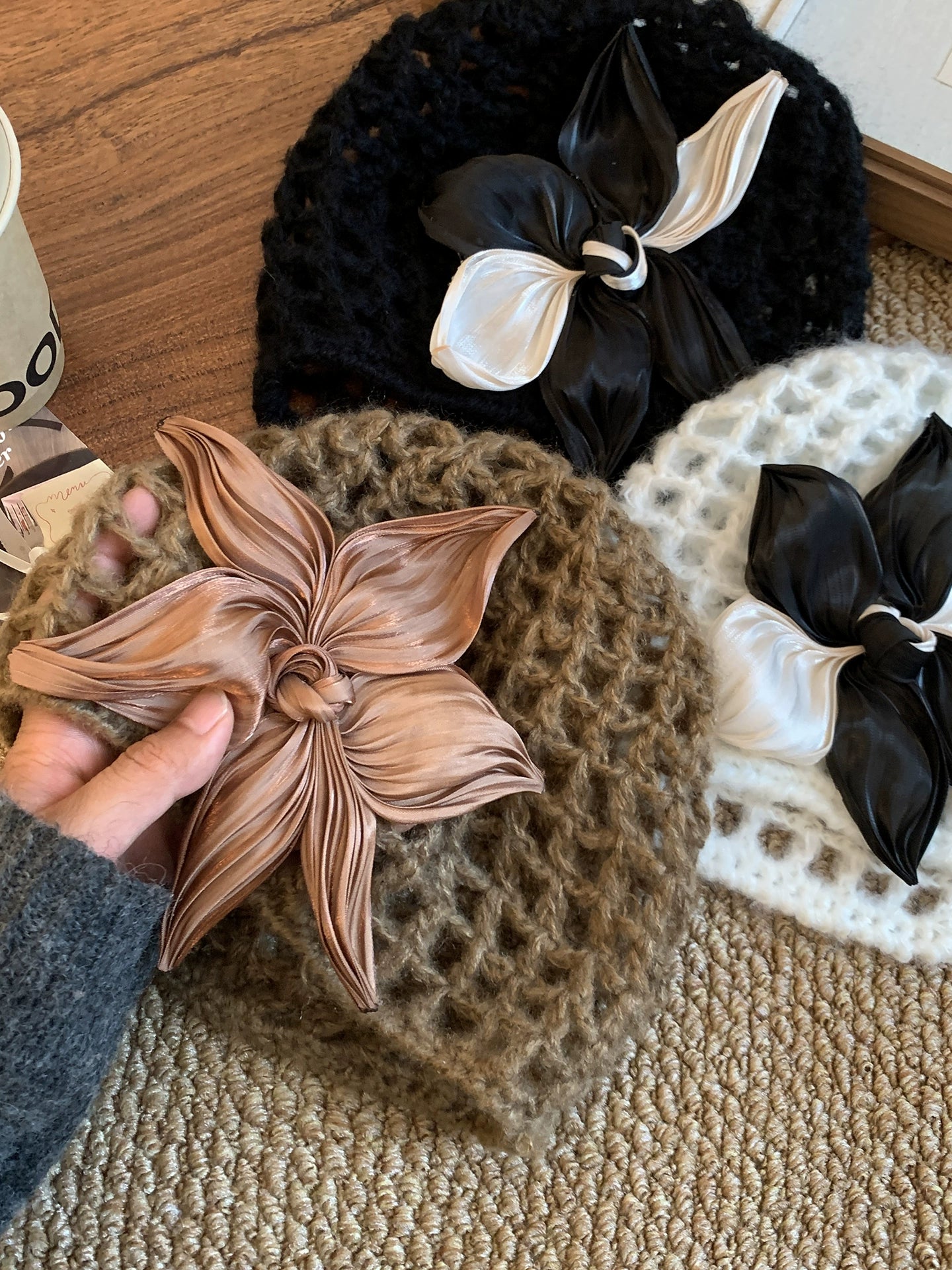 Three dimensional flower hollow woven toe cap