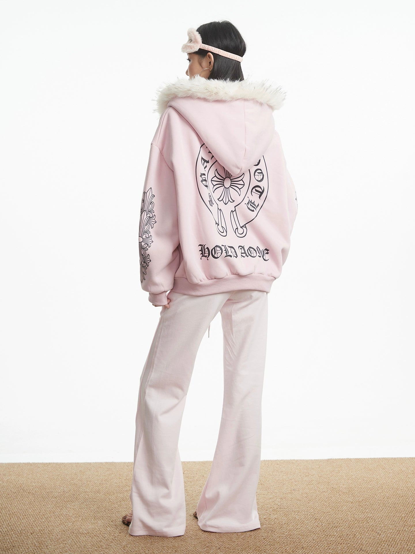 Black Gothic printed fur collar hooded sweatshirt