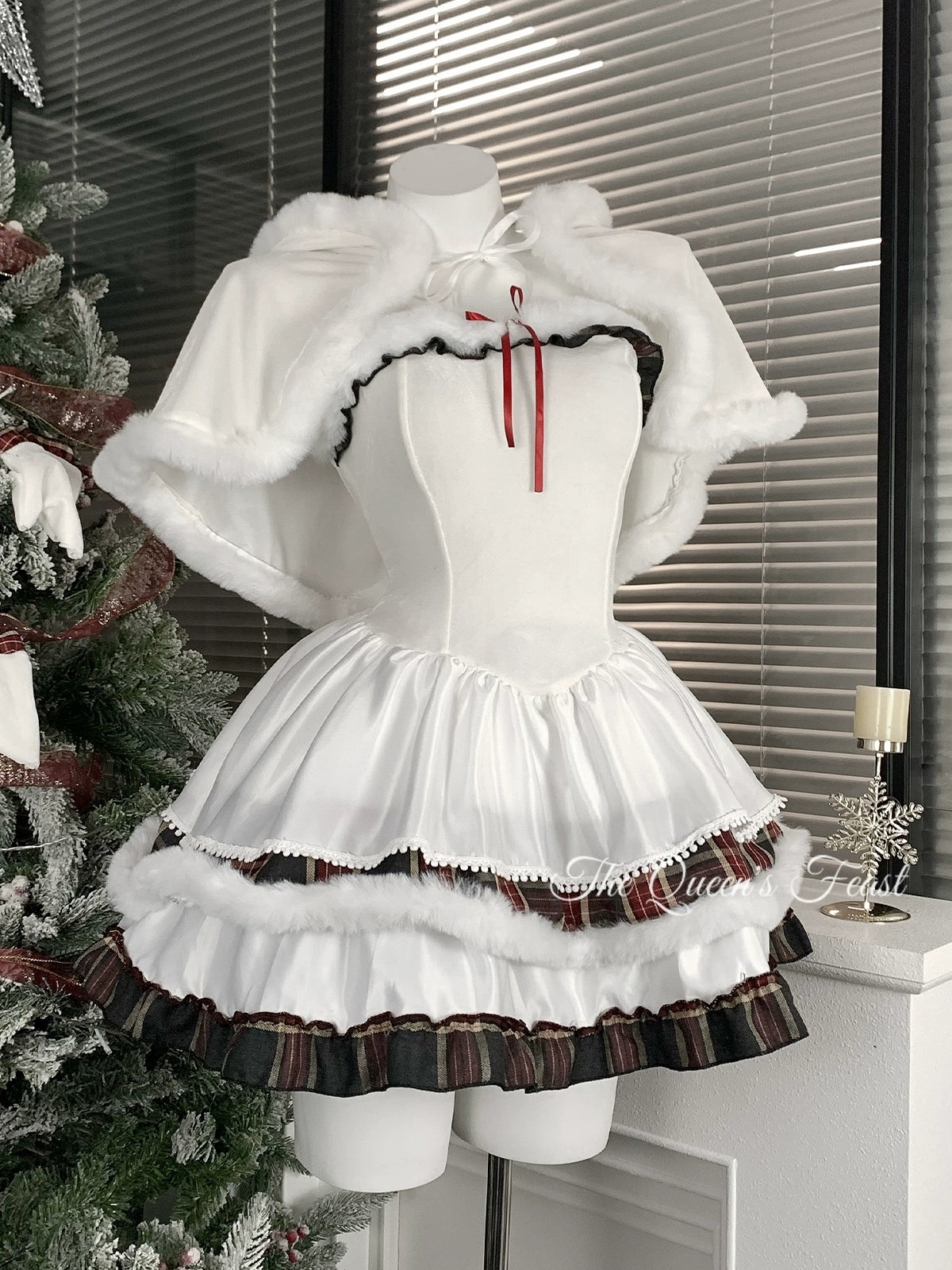 White velvet strapless Christmas dress