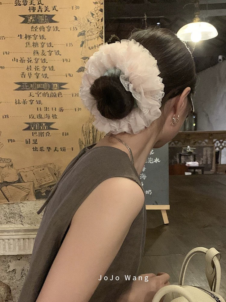 Sweetheart Barley Summer Scrunchie