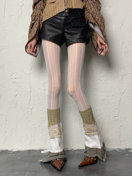 Light Asian Milk White Vertical Pattern&Khaki Trumpet Socks