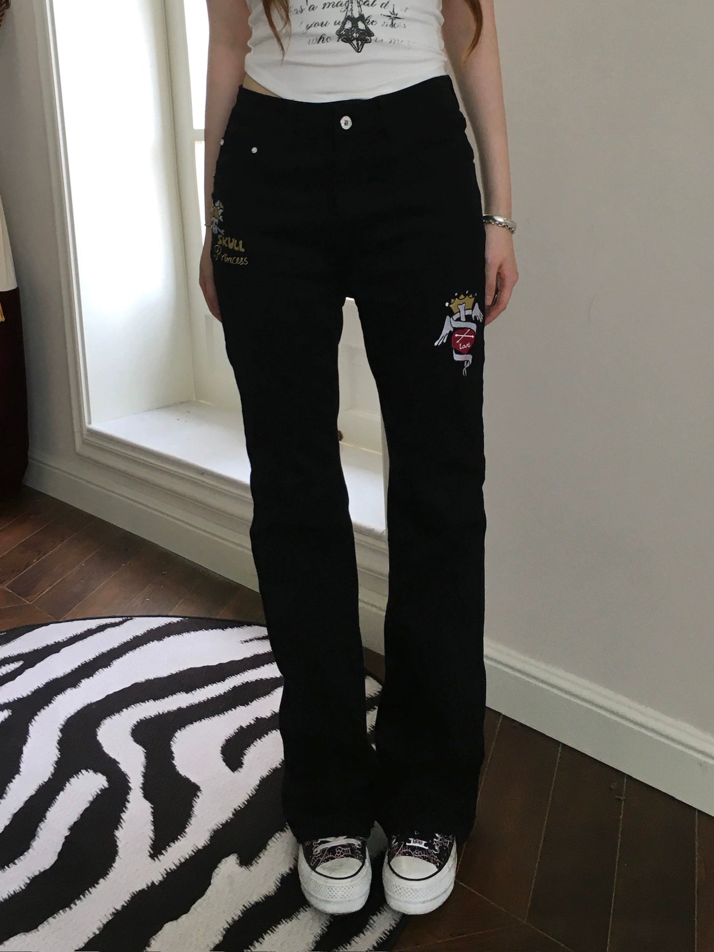 Black denim embroidery jeans
