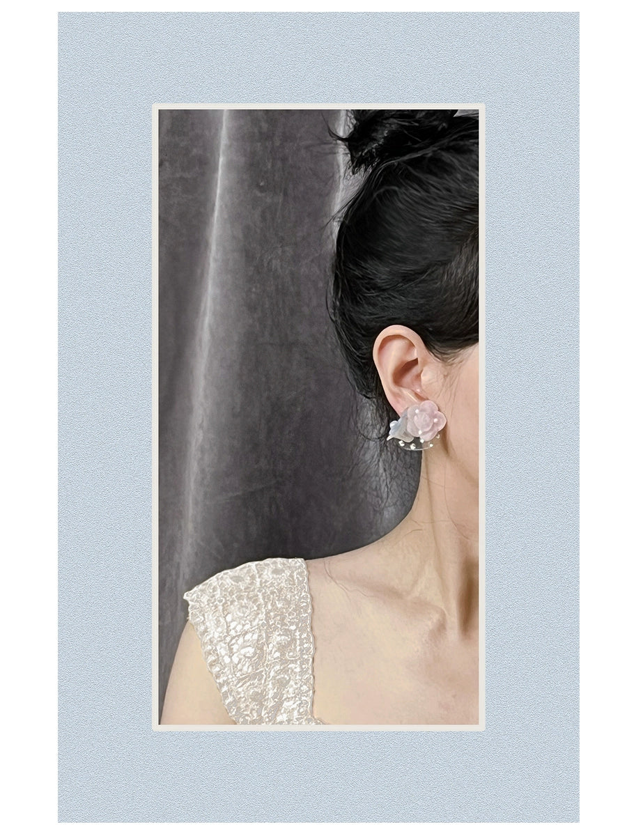 ~Sparkling Raindrops Yushan Tea~Elegant Camellia Mist Surface Sparkling Diamond Clear Cold Earrings with Cool and Light Beauty