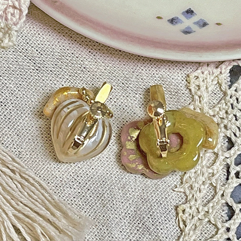 ~Honeysuckle Story~Flower&Fruit Collection Antique Fruit Shaped Gold Earrings