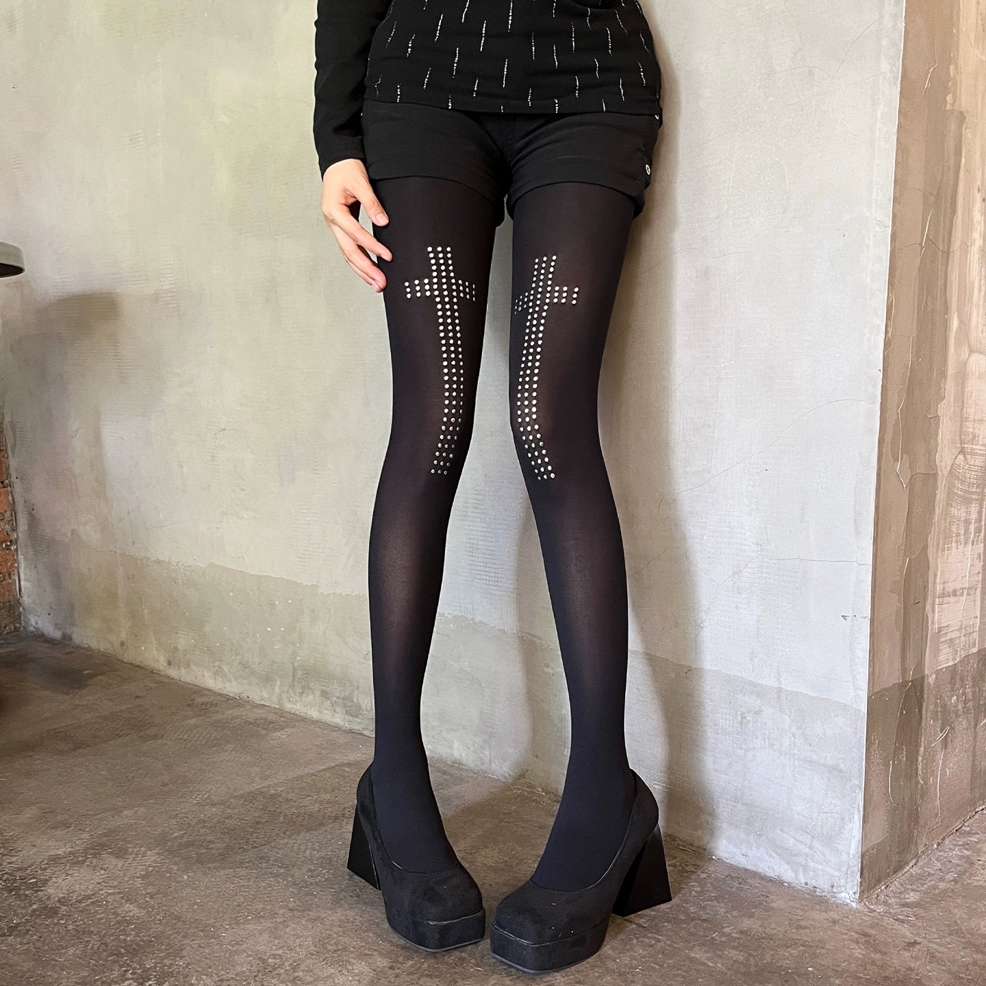 Velvet thin cross patterned pantyhose
