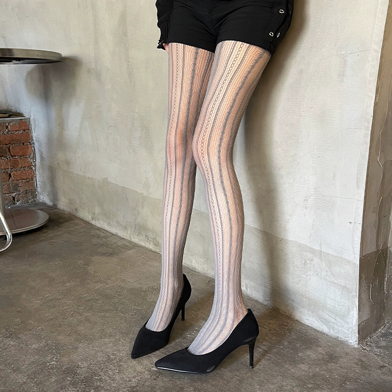 Chic Textured Vertical Stripe Pantyhose