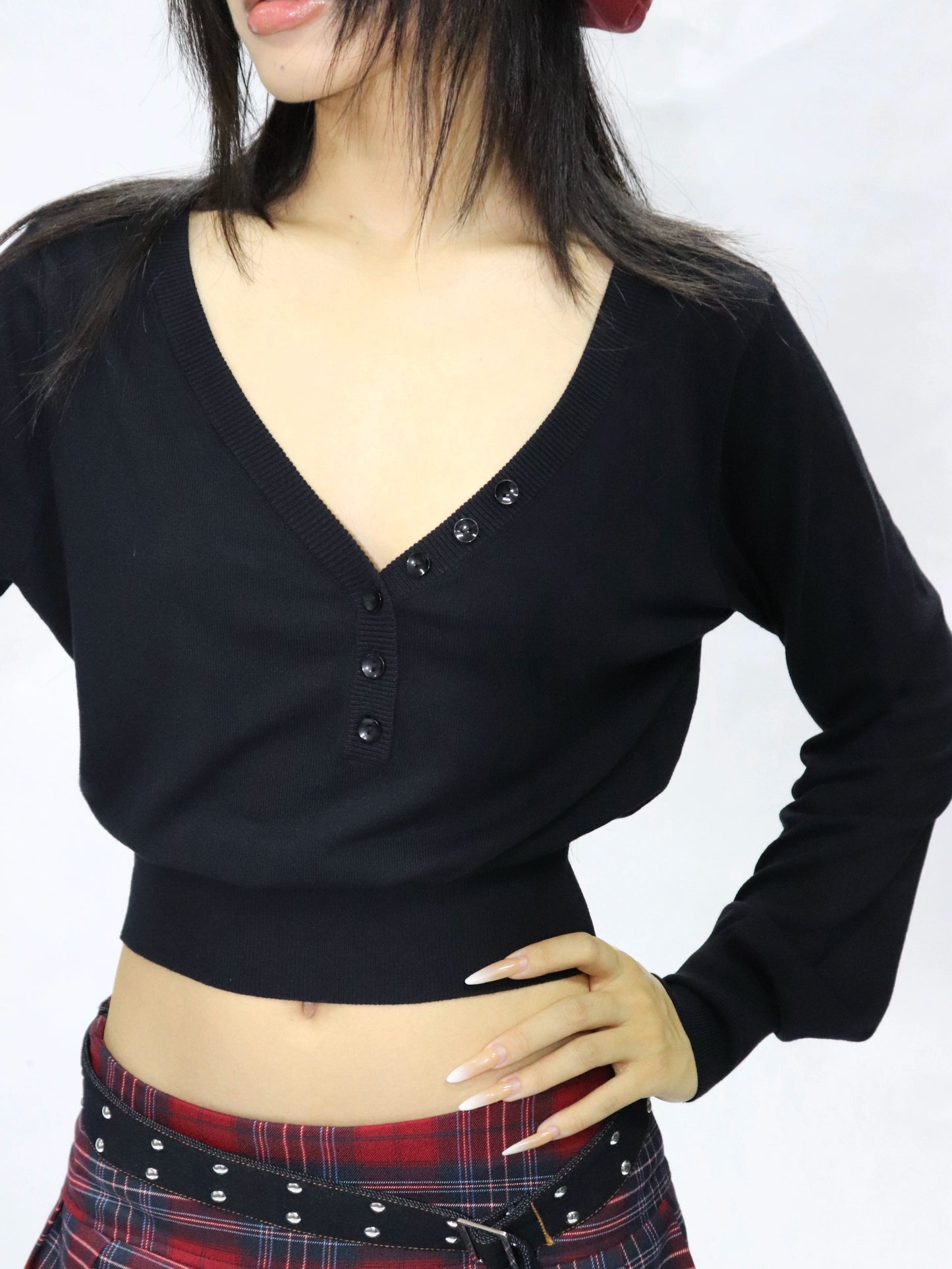 V-neck breasted cropped top