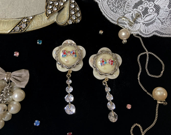 Meiji's Diamond Tears "Heavy Industry Antique Silver Sparkling Tears Water Diamond Earrings Gorgeous Millennium Princess