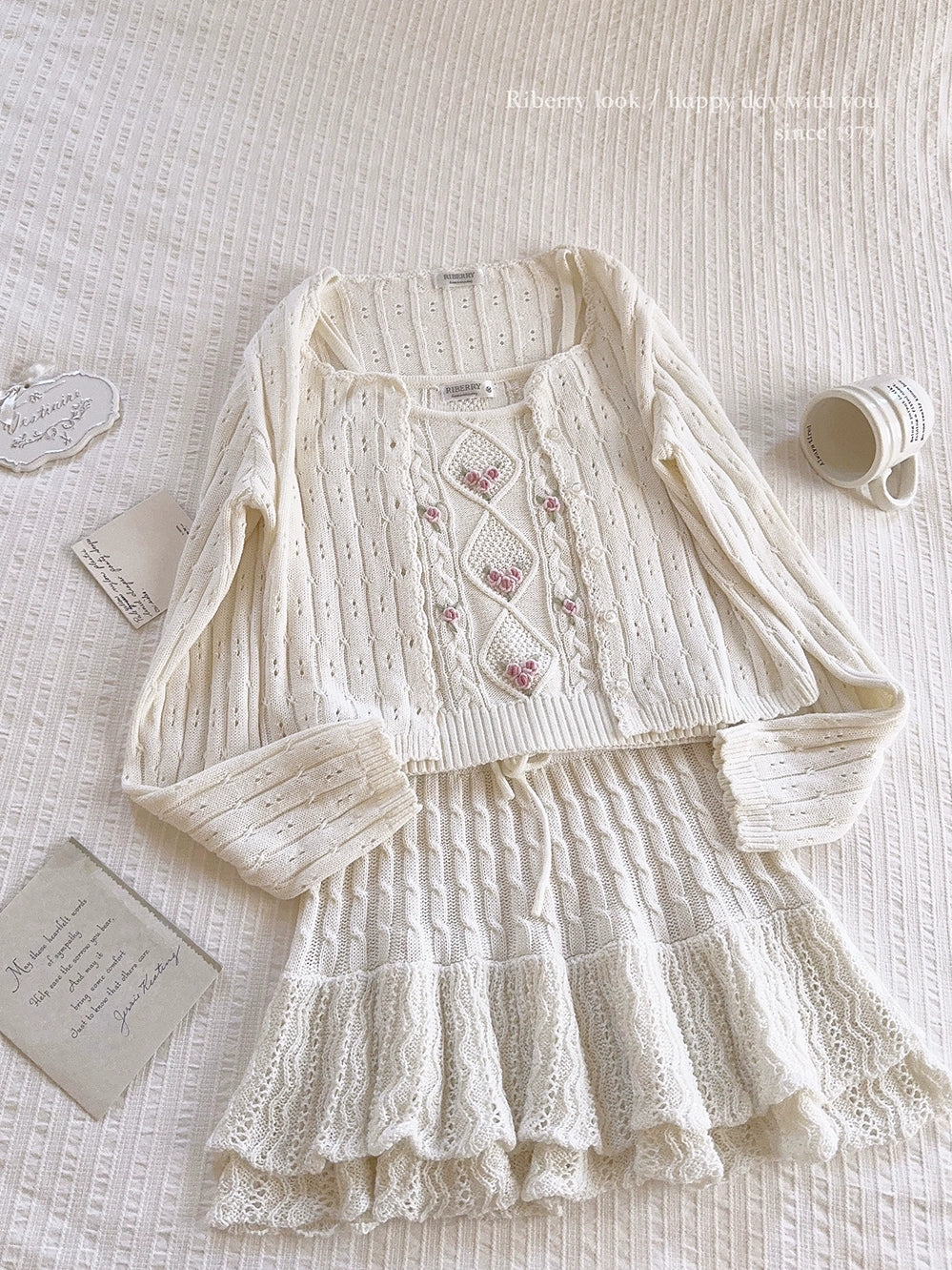 Handmade vintage embroidered vintage knitted small sling