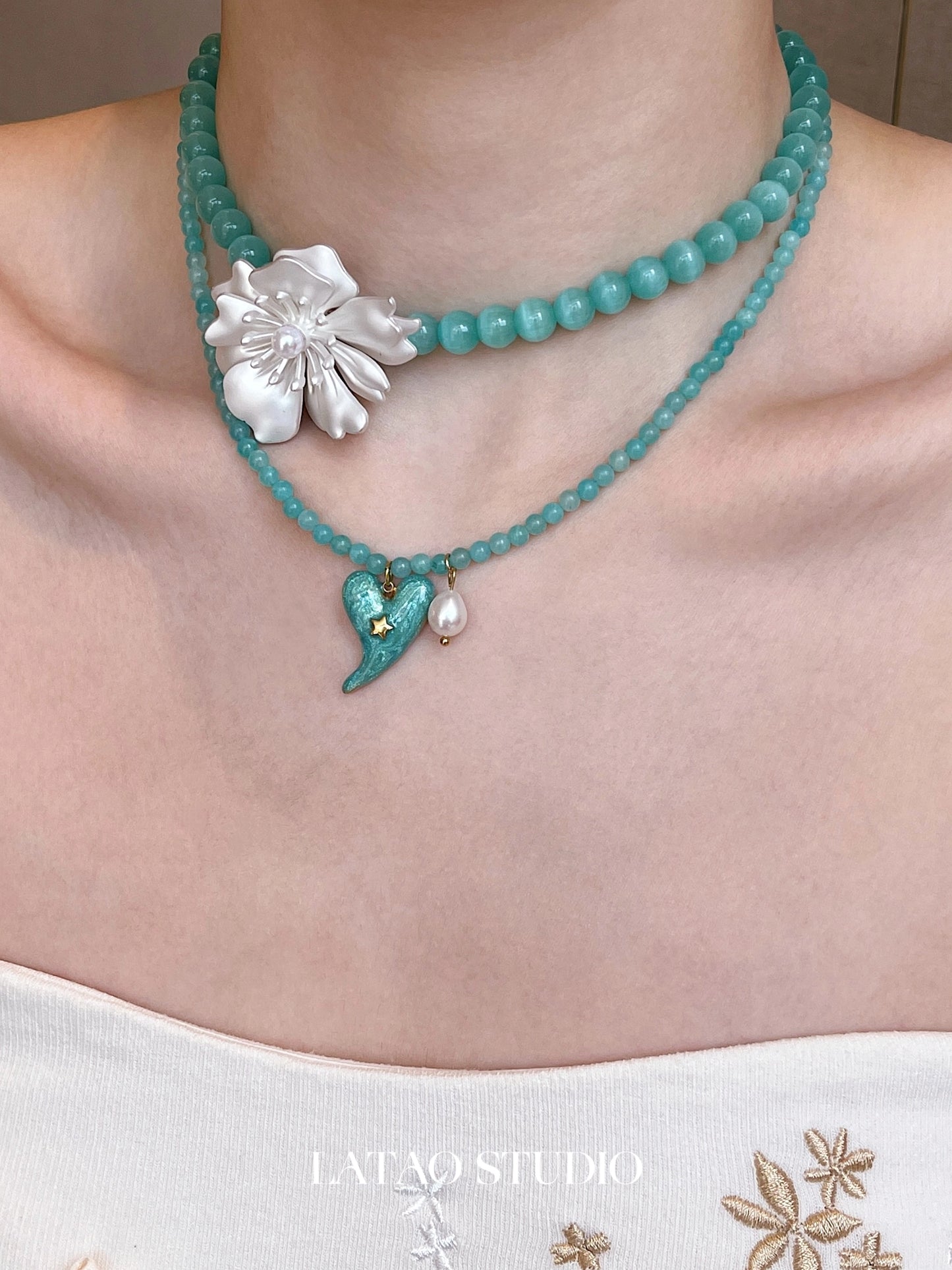 Xiaoqing Flower Love Pearl Cat Eye Tianhe Stone Bead Necklace