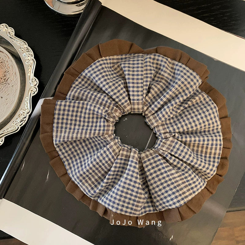 Zongmu colored satin scrunchie