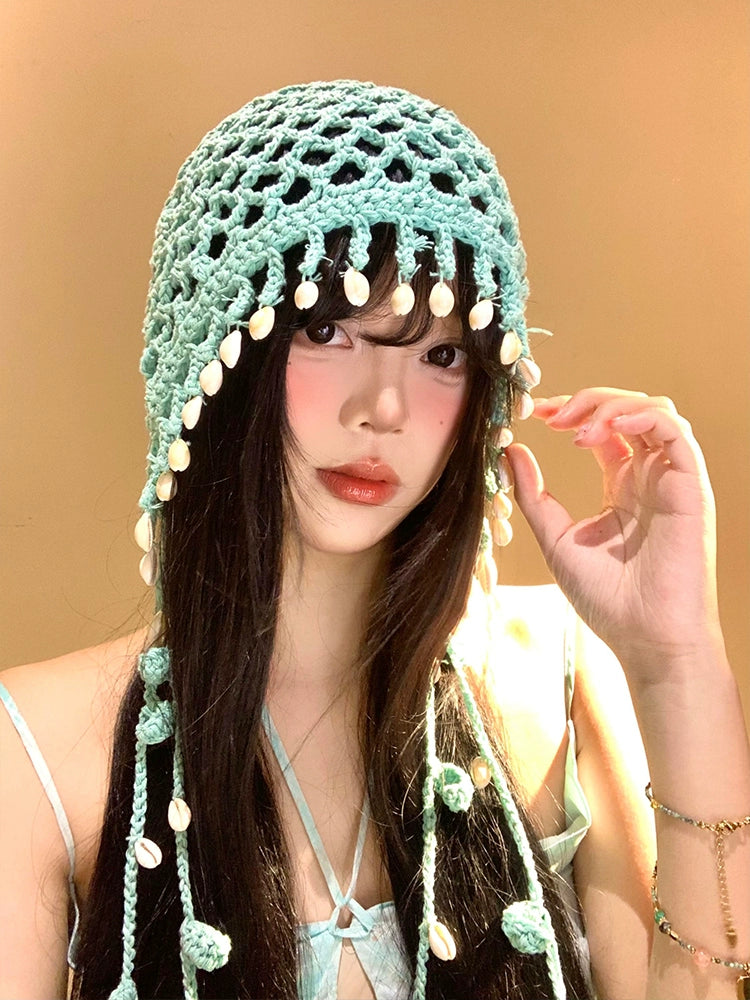 Bohemian style shell pendant, handmade crochet hollow toe cap