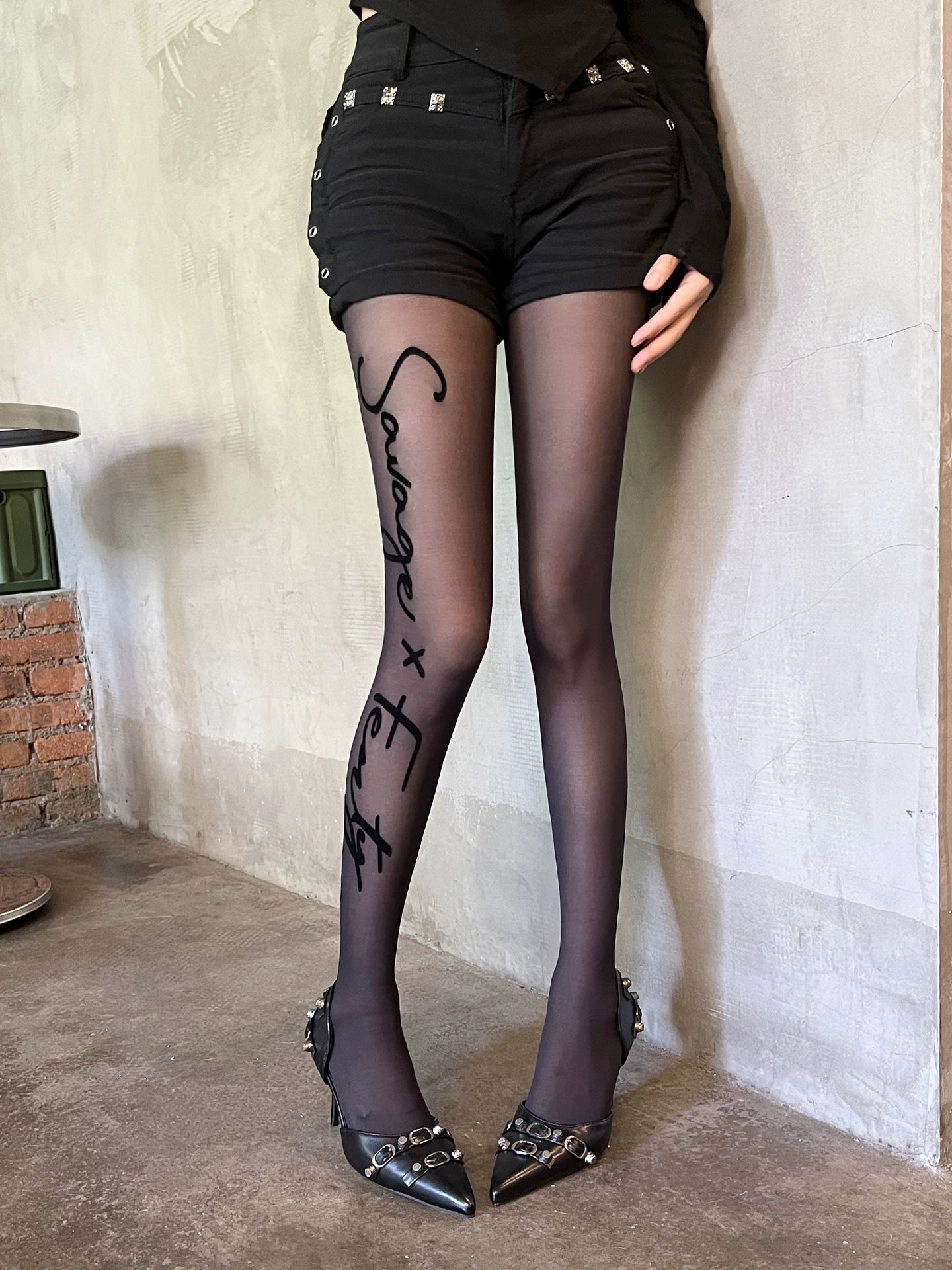 Ultra thin black silk side letter plush pantyhose