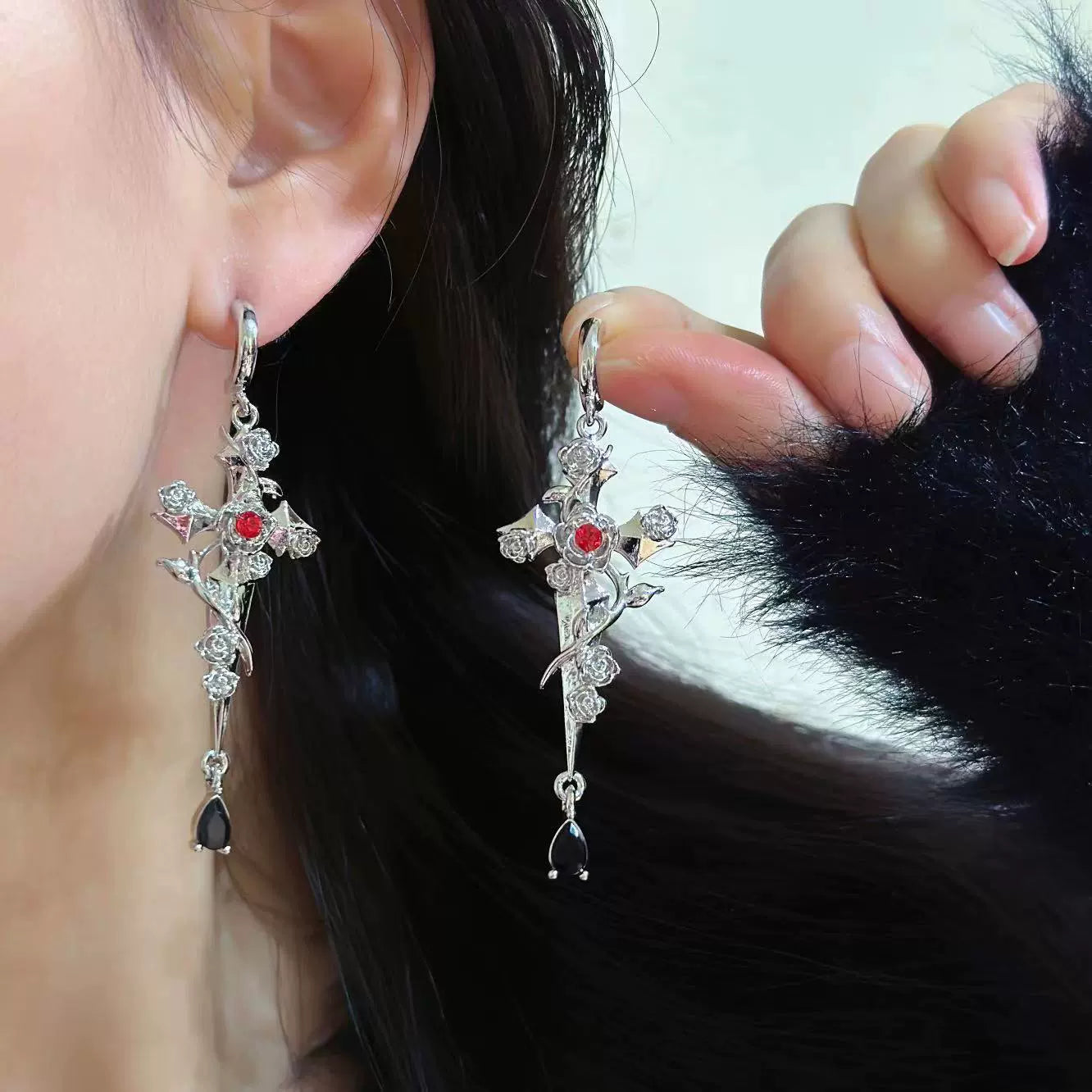 Thorn Rose Necklace y2k