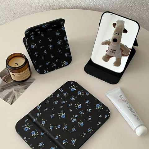 Hello Kitty Folding Mirror