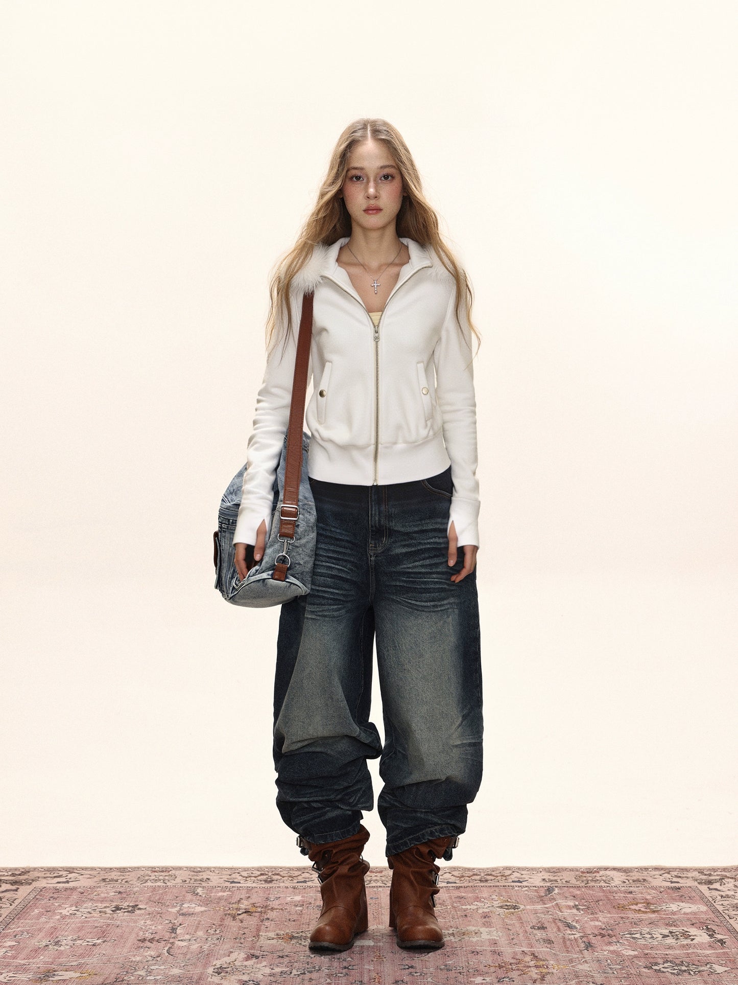 fluffy collar short hooded sweatshirt