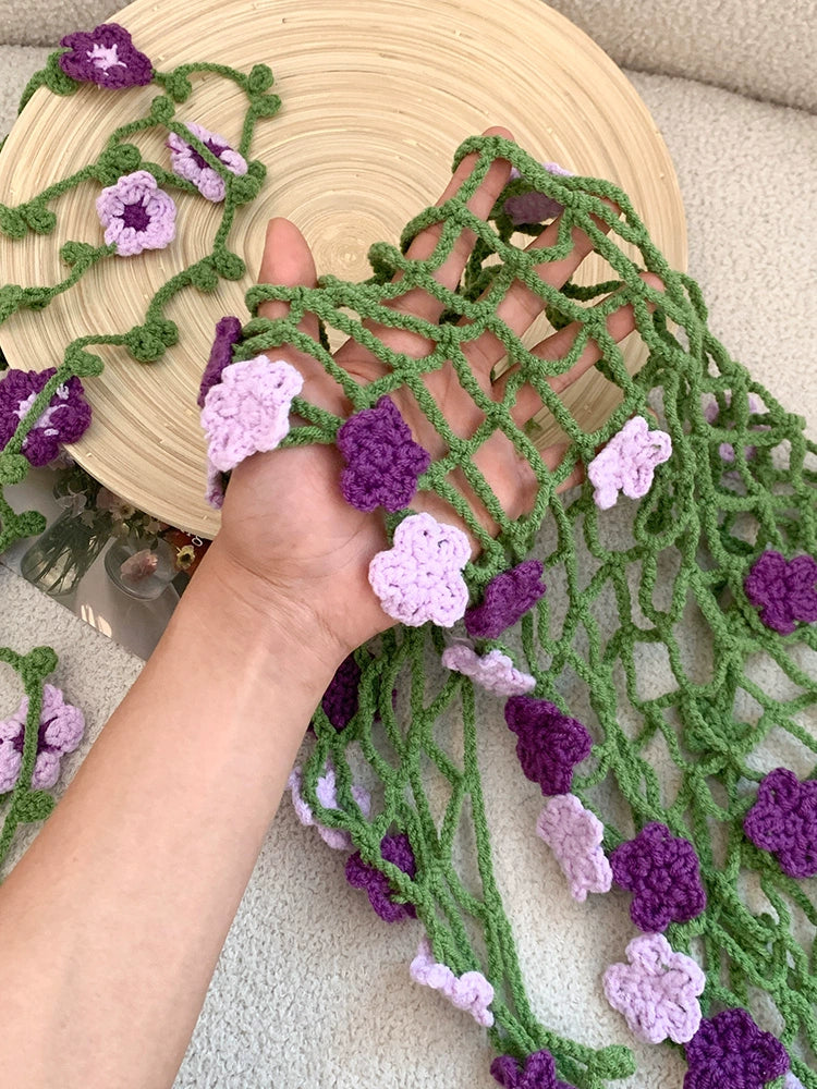 Hook woven flower triangular headscarf for women's rural vacation style