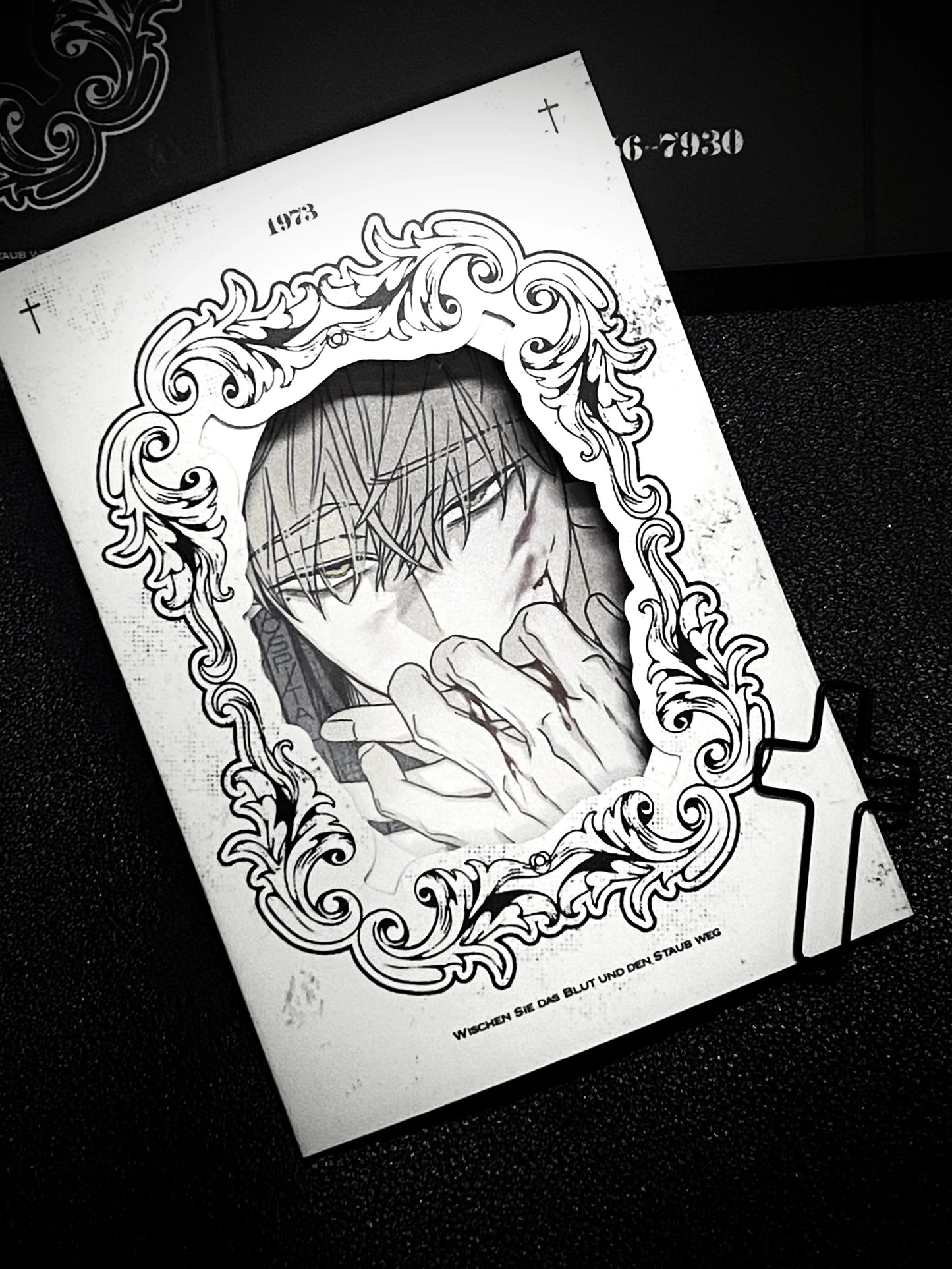 Three-fold double hollow folding * dark | packing material